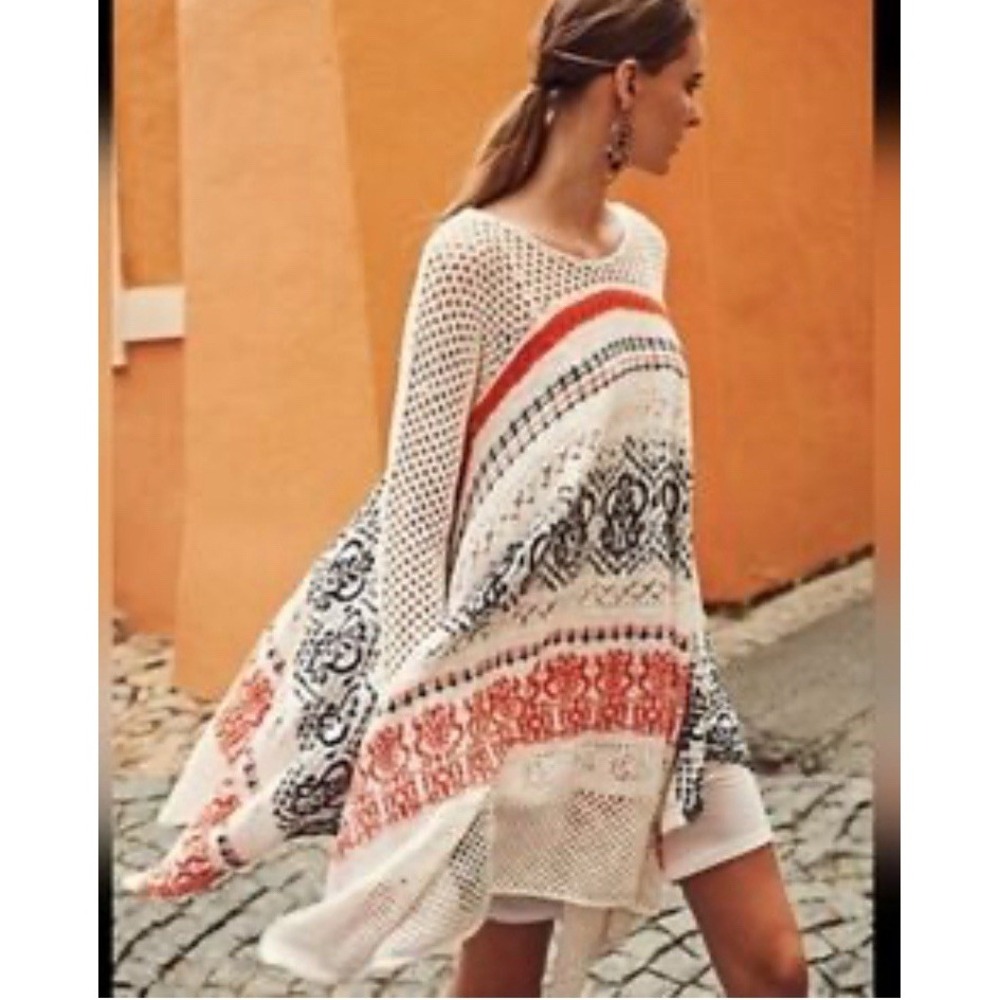 Anthropologie White Crochet Long Sleeve Tunic with Rust and Black Pattern